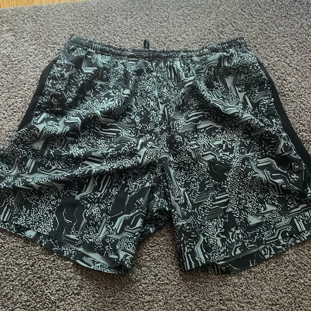 Nike mens shorts Large